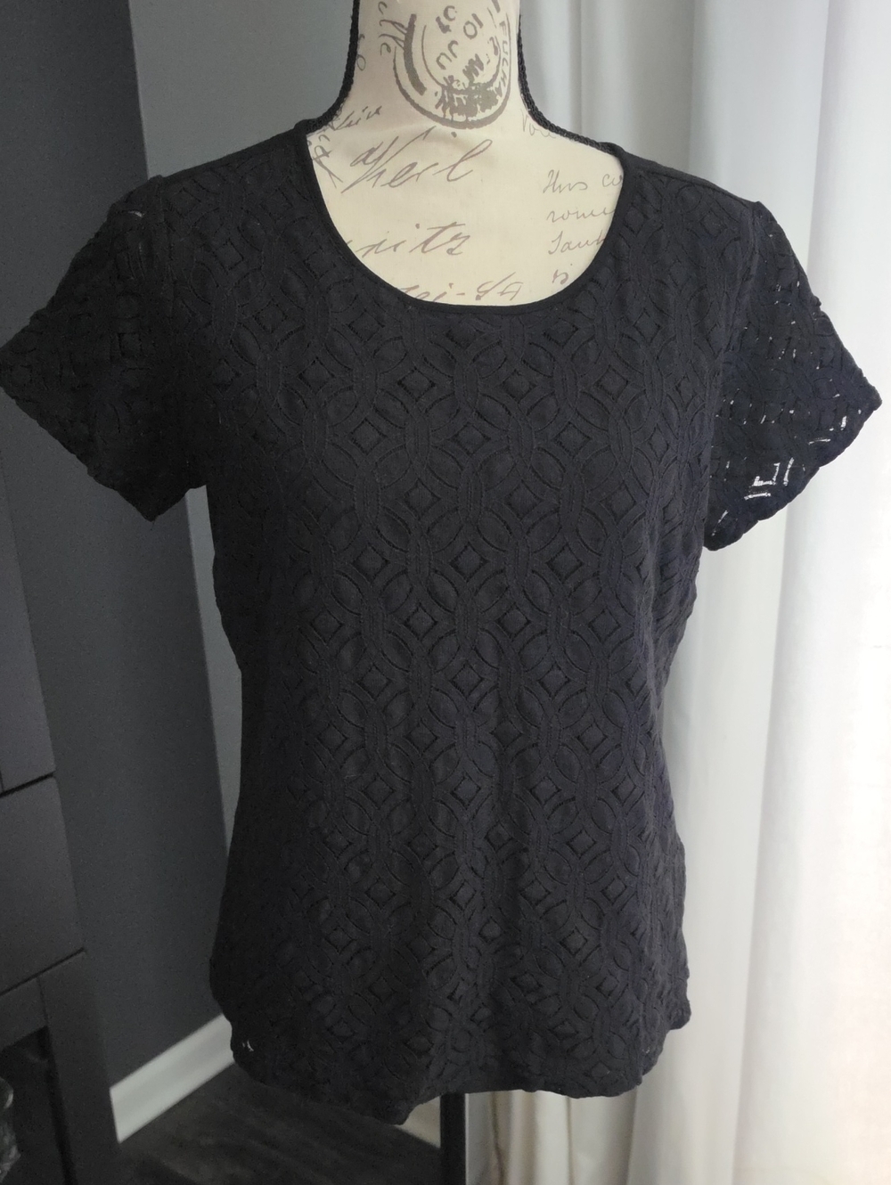 Market & Spruce Black Short Sleeve Lace Tee